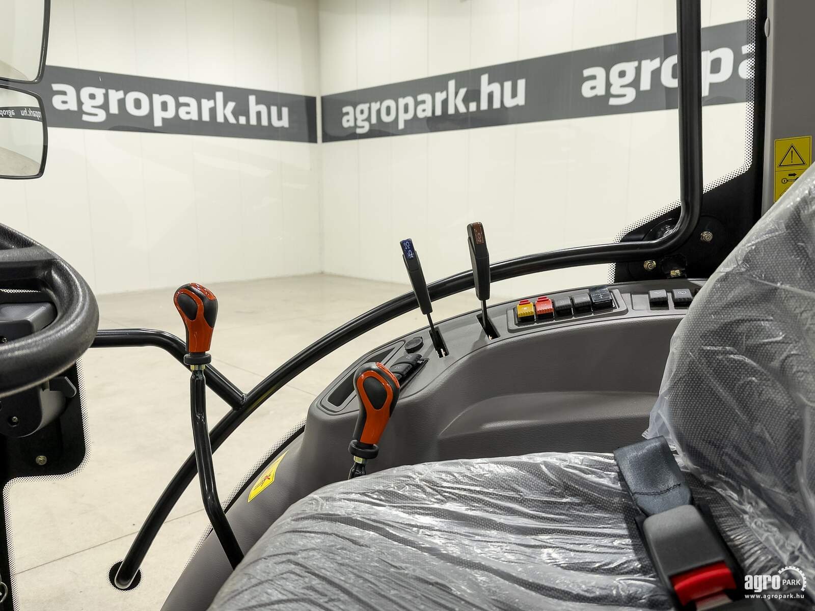 Traktor del tipo LOVOL M3075 M754 tractor with air brakes, Doosan/Hyundai engine, with 540/1000 PTO, Gebrauchtmaschine In Csengele (Immagine 13)