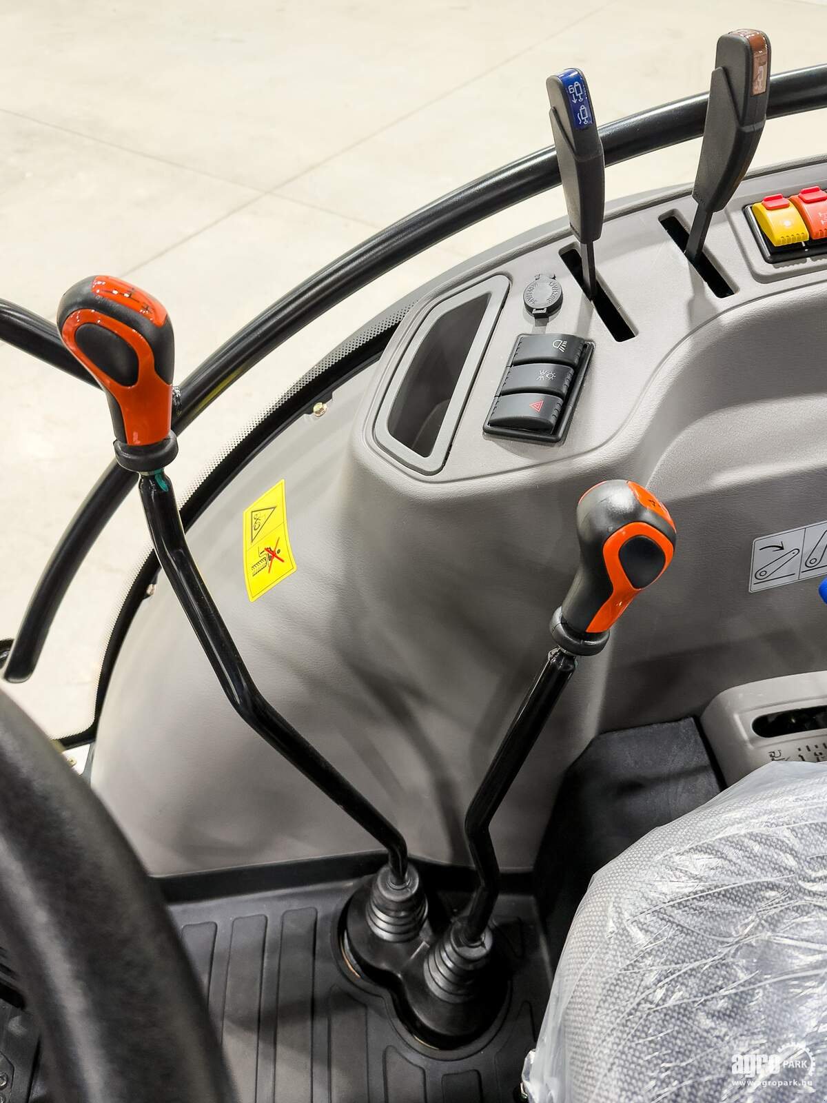 Traktor del tipo LOVOL M3075 M754 tractor with air brakes, Doosan/Hyundai engine, with 540/1000 PTO, Gebrauchtmaschine In Csengele (Immagine 15)