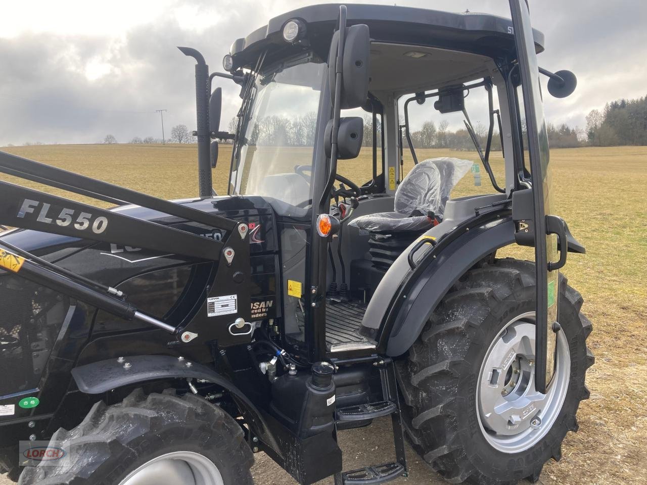 Traktor des Typs LOVOL M504 Black Edition, Neumaschine in Trochtelfingen (Bild 10)