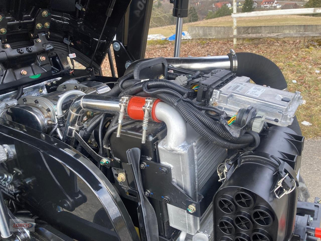 Traktor des Typs LOVOL M504 Black Edition, Neumaschine in Trochtelfingen (Bild 11)