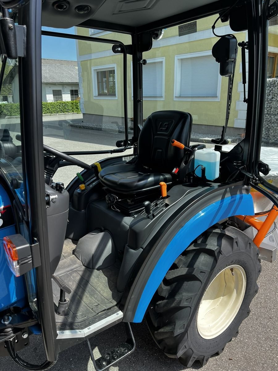 Traktor типа LS Tractor XJ 25 HST SNOW-LINE, Neumaschine в Pischelsdorf (Фотография 18)