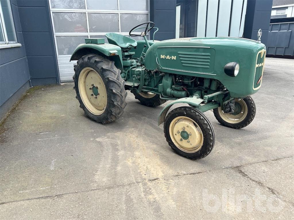 Traktor za tip MAN 2 K 3, Gebrauchtmaschine u Düsseldorf (Slika 2)