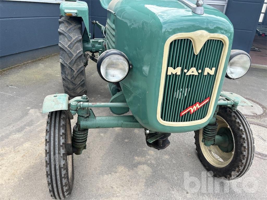 Traktor za tip MAN 2 K 3, Gebrauchtmaschine u Düsseldorf (Slika 4)