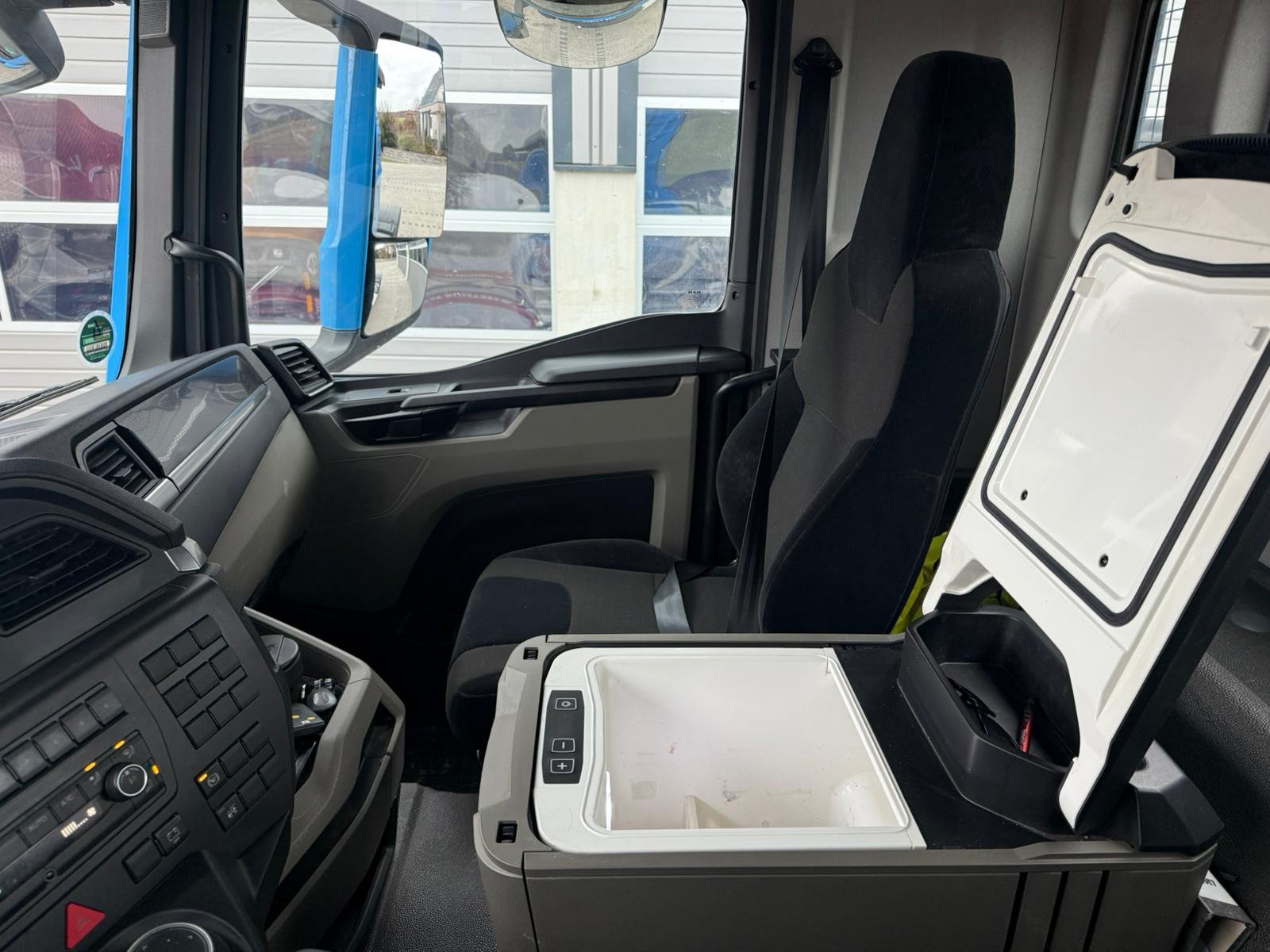 Traktor del tipo MAN TGS 22 510 Agrotruck LOF, Gebrauchtmaschine en Burglengenfeld (Imagen 9)