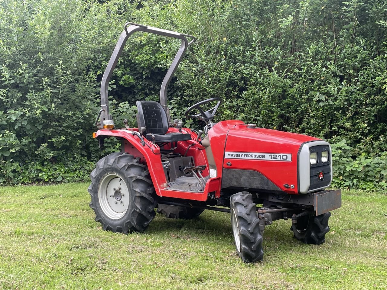 Traktor typu Massey Ferguson 1210, Gebrauchtmaschine v Assen (Obrázok 4)