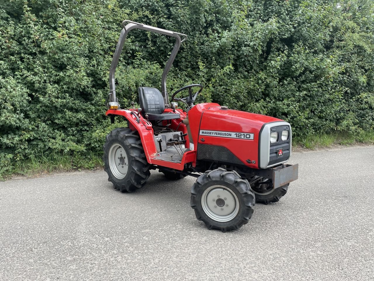 Traktor typu Massey Ferguson 1210, Gebrauchtmaschine v Assen (Obrázok 2)