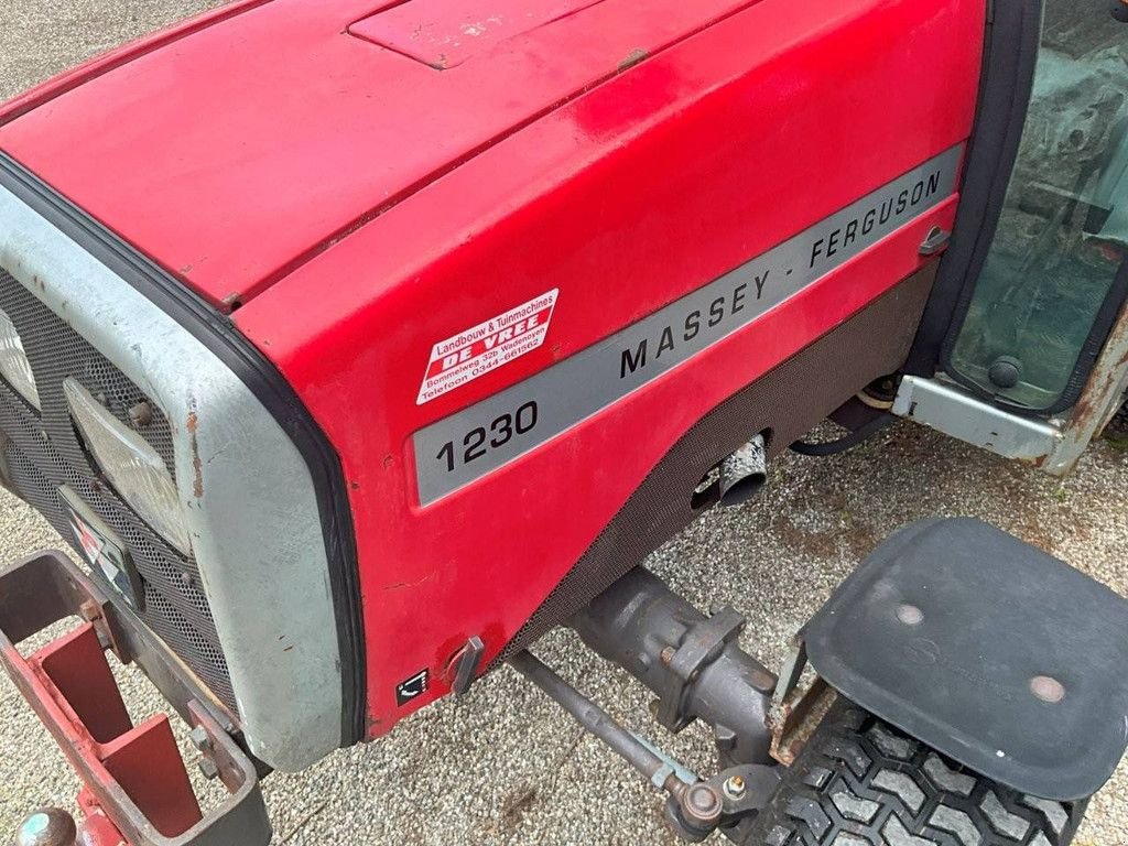 Traktor van het type Massey Ferguson 1230, Gebrauchtmaschine in Antwerpen (Foto 8)