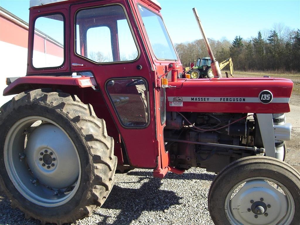 Traktor des Typs Massey Ferguson 135 8 gears model, Gebrauchtmaschine in Ejstrupholm (Bild 4)