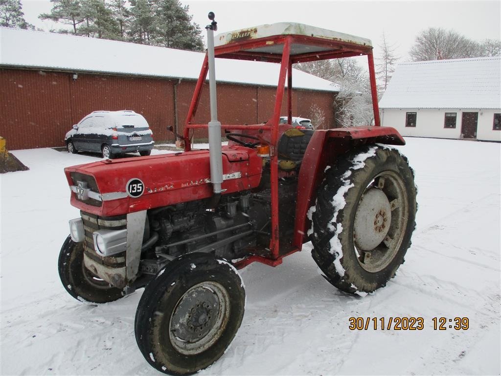 Traktor типа Massey Ferguson 135 god mekanisk stand, Gebrauchtmaschine в Høng (Фотография 3)