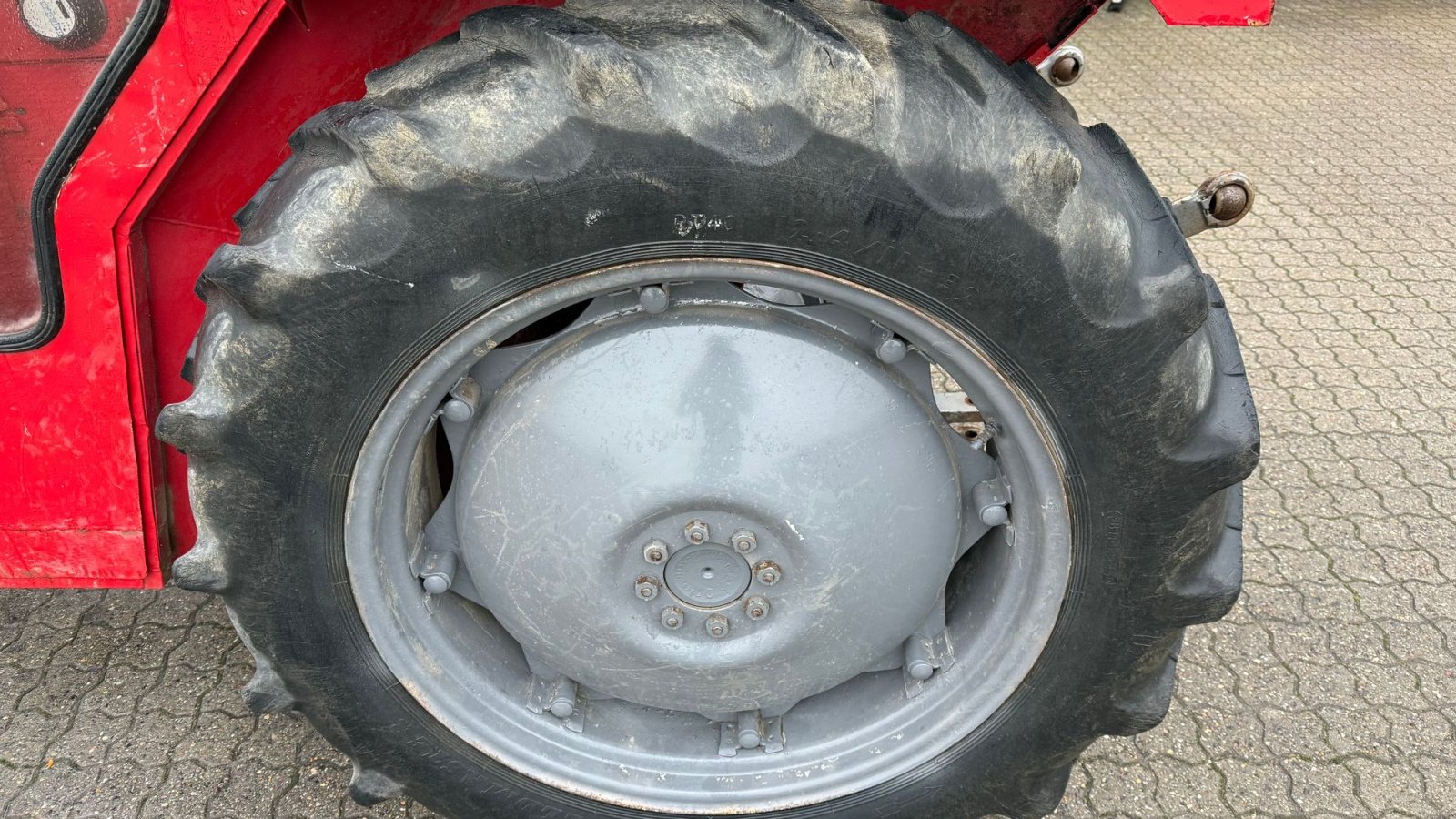 Traktor типа Massey Ferguson 135, Gebrauchtmaschine в Gjerlev J. (Фотография 9)