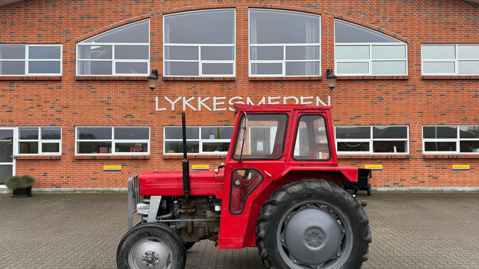 Traktor типа Massey Ferguson 135, Gebrauchtmaschine в Gjerlev J. (Фотография 1)