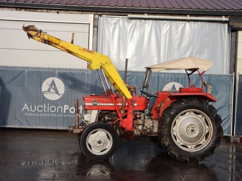 Traktor of the type Massey Ferguson 135, Gebrauchtmaschine in Antwerpen (Picture 1)