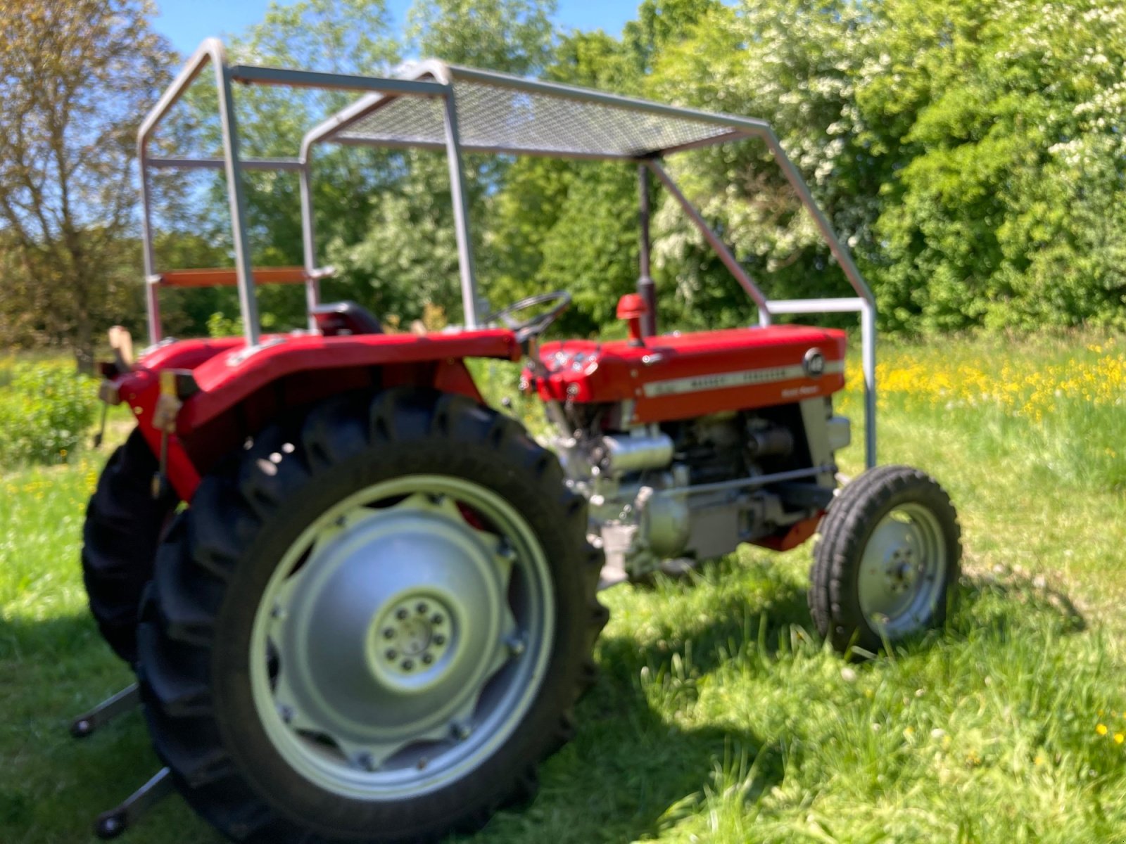 Traktor от тип Massey Ferguson 148, Gebrauchtmaschine в Raitenbuch (Снимка 1)