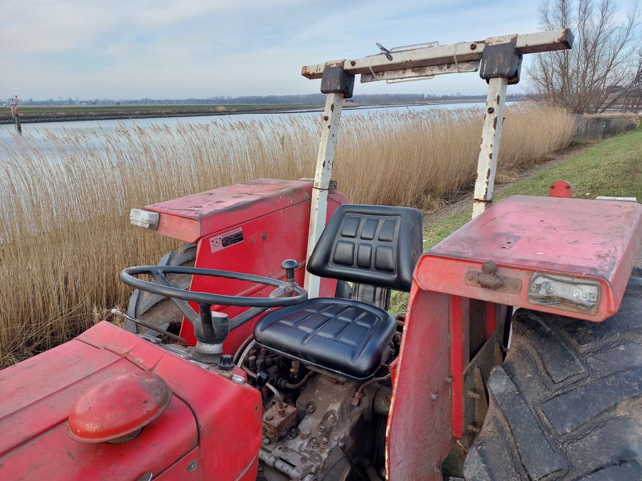 Traktor des Typs Massey Ferguson 155, Gebrauchtmaschine in Ouderkerk aan den IJssel (Bild 9)
