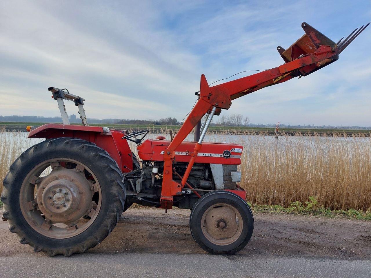 Traktor des Typs Massey Ferguson 155, Gebrauchtmaschine in Ouderkerk aan den IJssel (Bild 3)