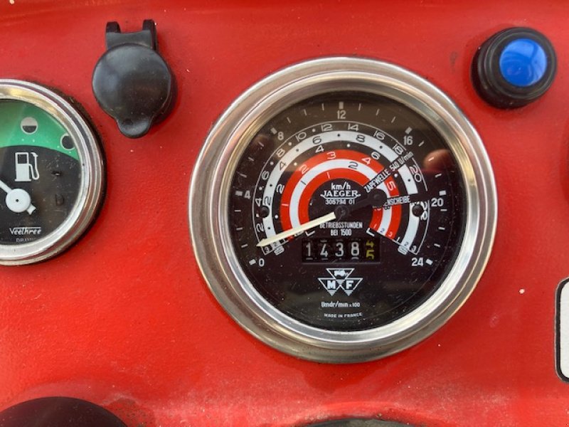 Traktor van het type Massey Ferguson 155, Gebrauchtmaschine in Buch am Erlbach (Foto 4)