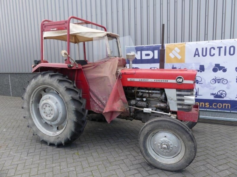 Traktor типа Massey Ferguson 158, Gebrauchtmaschine в Deurne (Фотография 1)