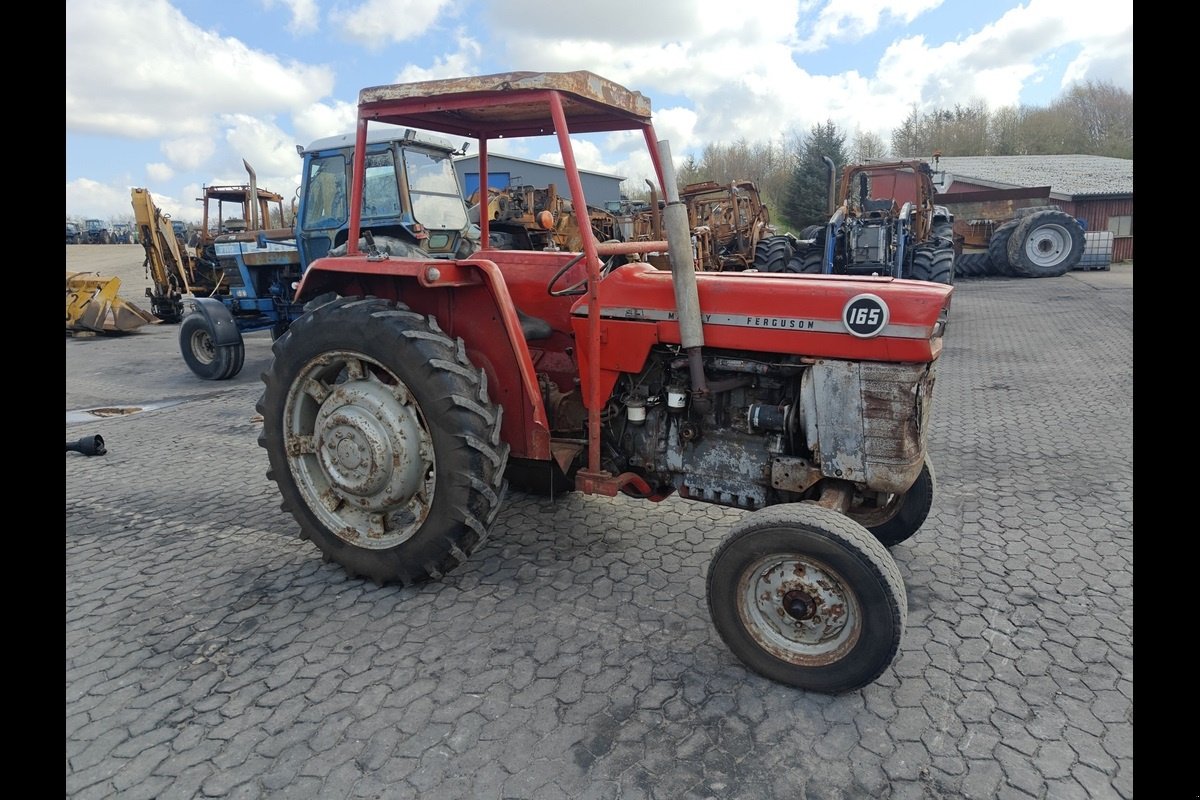 Traktor Türe ait Massey Ferguson 165, Gebrauchtmaschine içinde Viborg (resim 4)