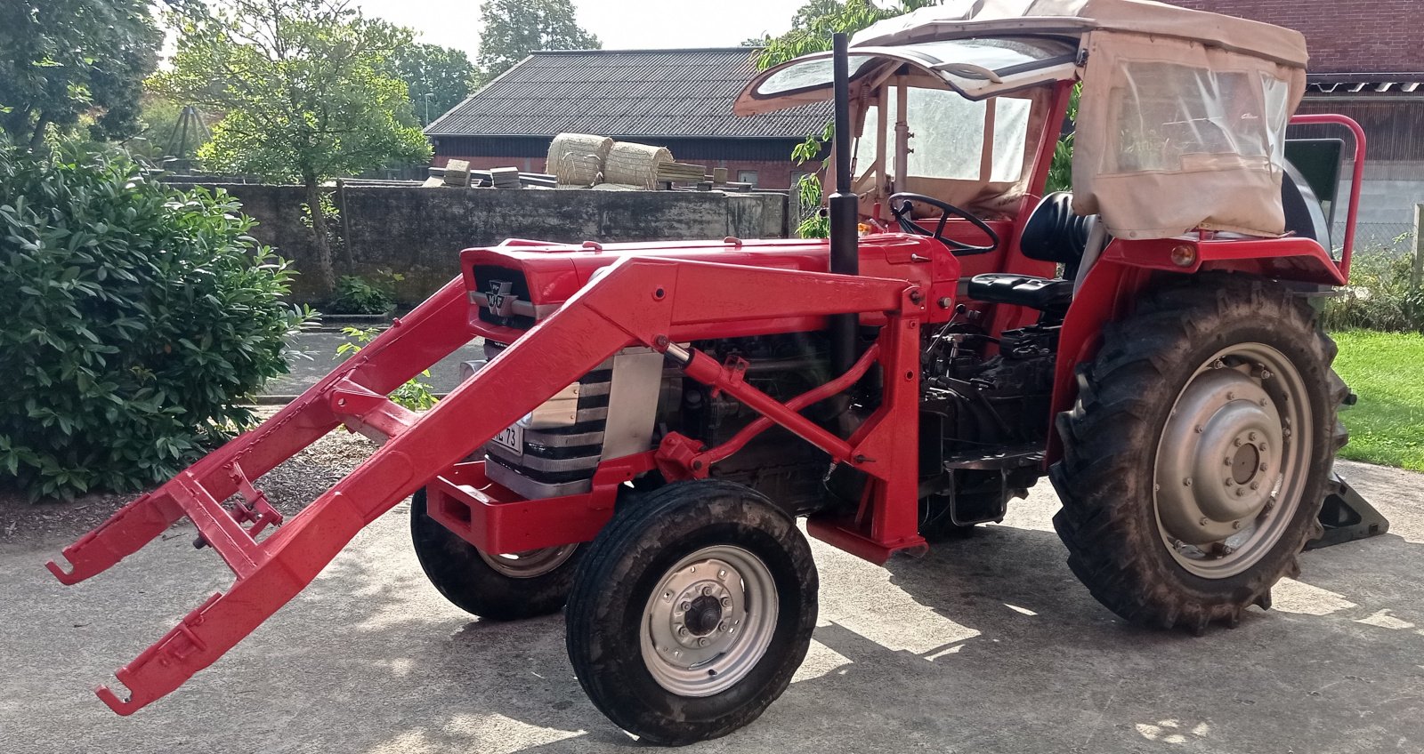 Traktor of the type Massey Ferguson 165, Gebrauchtmaschine in Binnen (Picture 1)