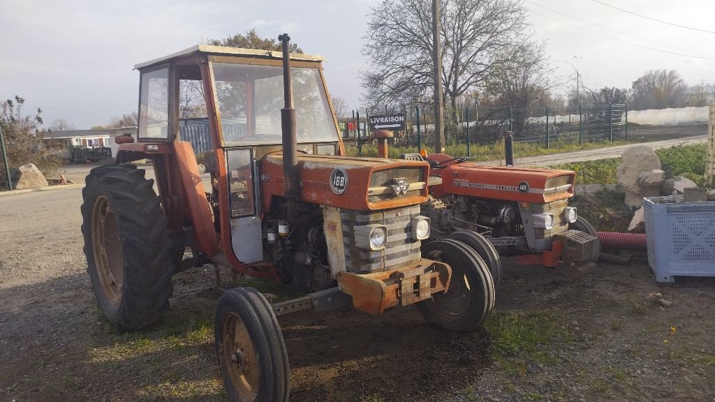 Traktor of the type Massey Ferguson 168, Gebrauchtmaschine in ENNEZAT (Picture 1)