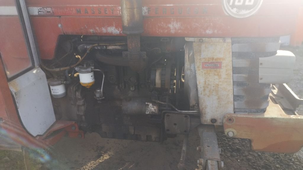 Traktor of the type Massey Ferguson 168, Gebrauchtmaschine in ENNEZAT (Picture 5)