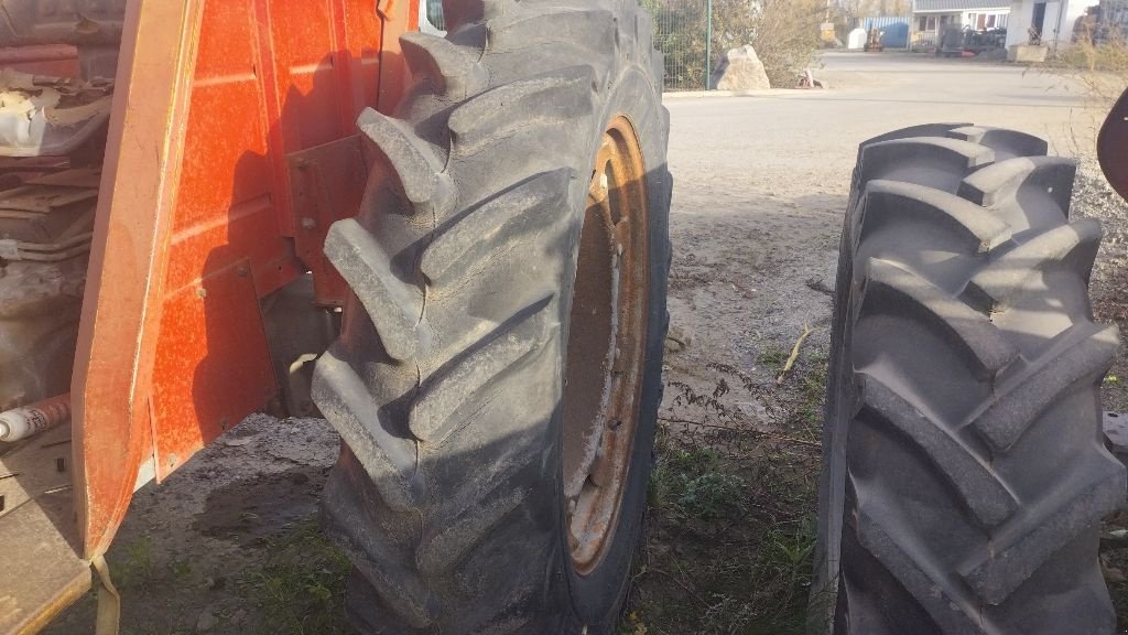 Traktor of the type Massey Ferguson 168, Gebrauchtmaschine in ENNEZAT (Picture 4)