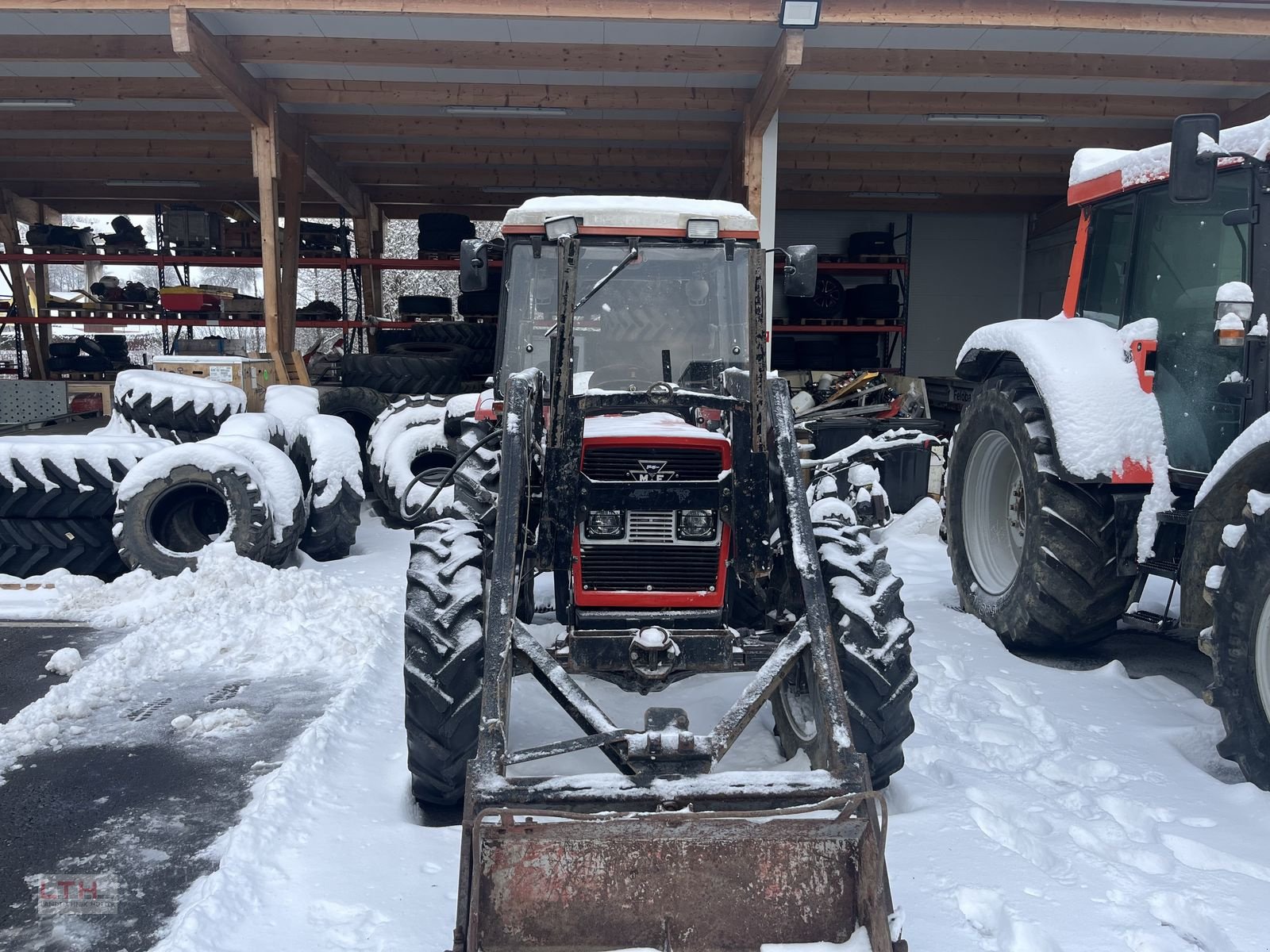 Traktor типа Massey Ferguson 174 Allrad, Gebrauchtmaschine в Gnas (Фотография 3)