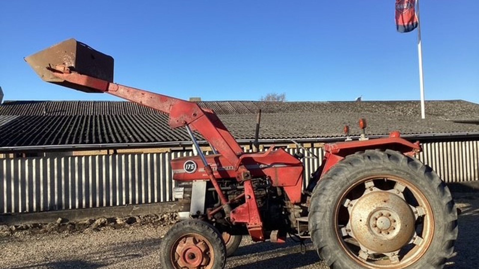 Traktor типа Massey Ferguson 175, Gebrauchtmaschine в Ringe (Фотография 1)