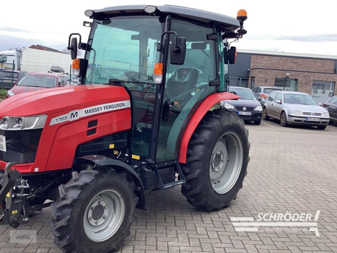 Traktor des Typs Massey Ferguson 1765 M HC, Neumaschine in Wildeshausen (Bild 13)