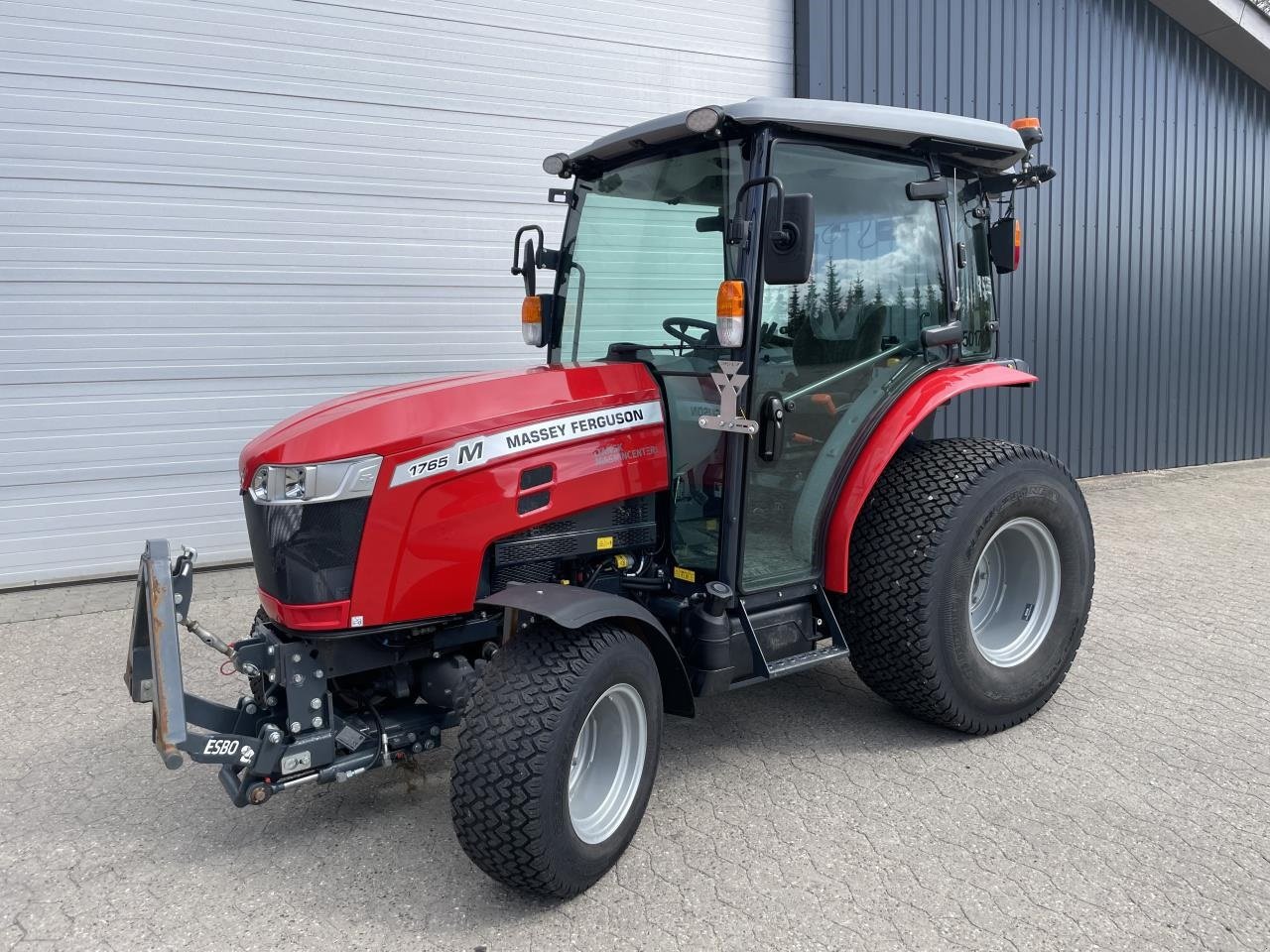 Traktor типа Massey Ferguson 1765M HC, Gebrauchtmaschine в Odder (Фотография 1)