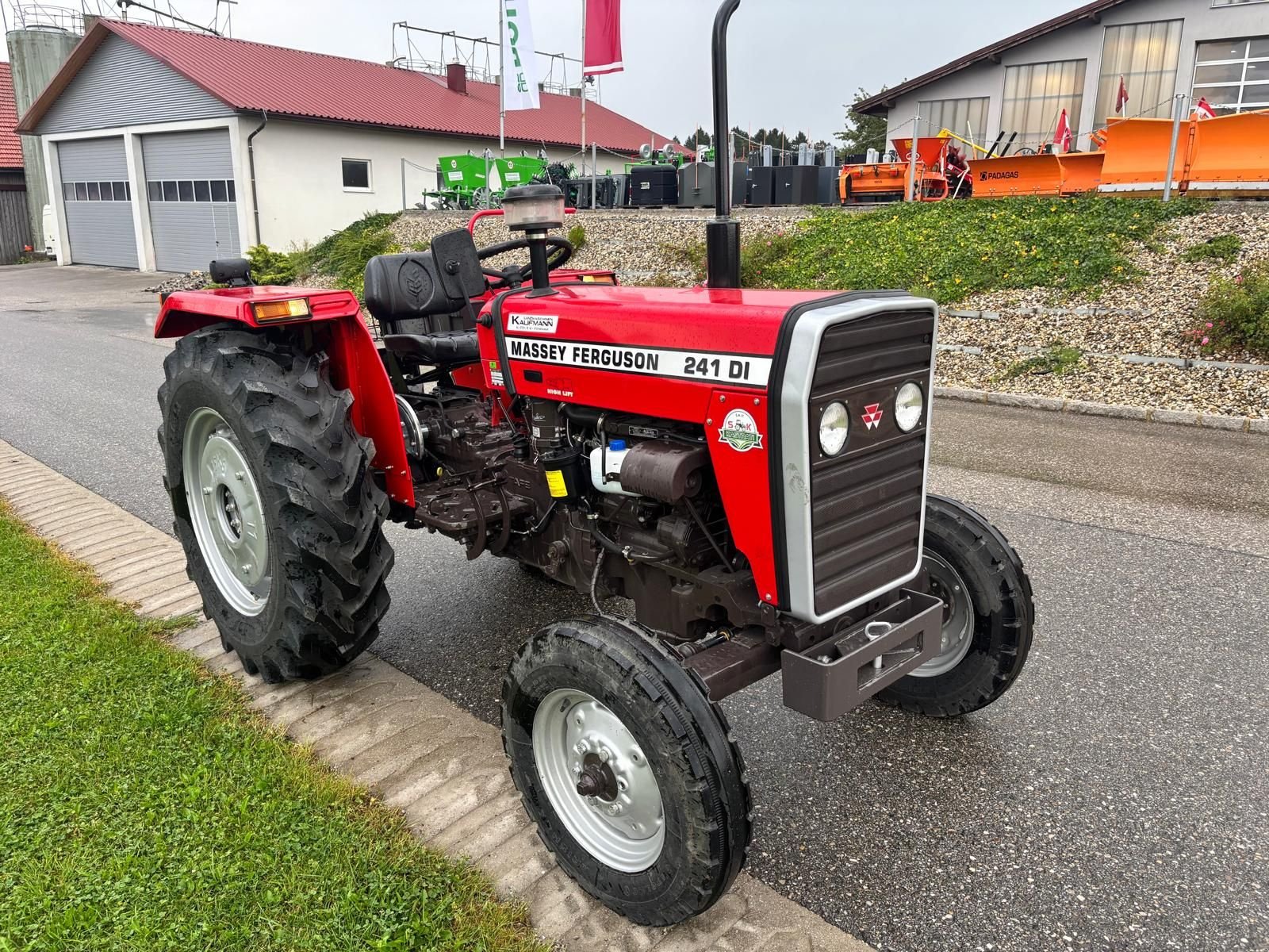 Traktor of the type Massey Ferguson 240-2, Gebrauchtmaschine in NATTERNBACH (Picture 12)