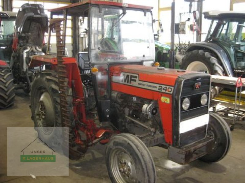 Traktor des Typs Massey Ferguson 240-2, Gebrauchtmaschine in Ottensheim (Bild 4)