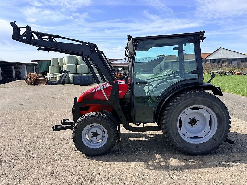 Traktor des Typs Massey Ferguson 2410, Gebrauchtmaschine in Steinau  (Bild 8)