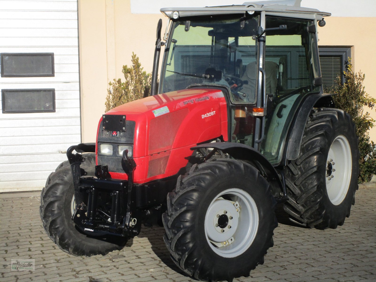 Traktor Türe ait Massey Ferguson 2430, Gebrauchtmaschine içinde Wildenberg (resim 2)