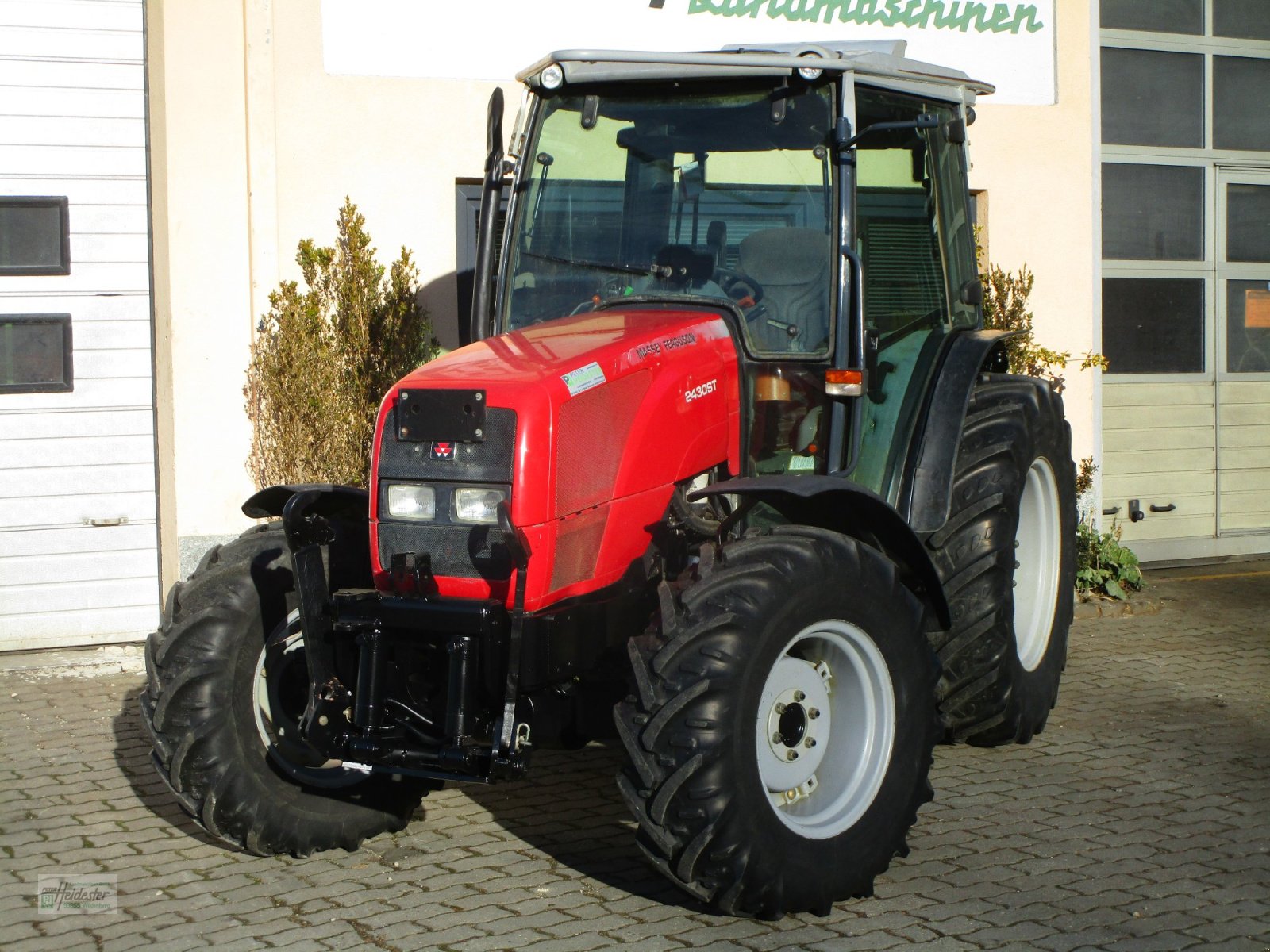 Traktor Türe ait Massey Ferguson 2430, Gebrauchtmaschine içinde Wildenberg (resim 3)