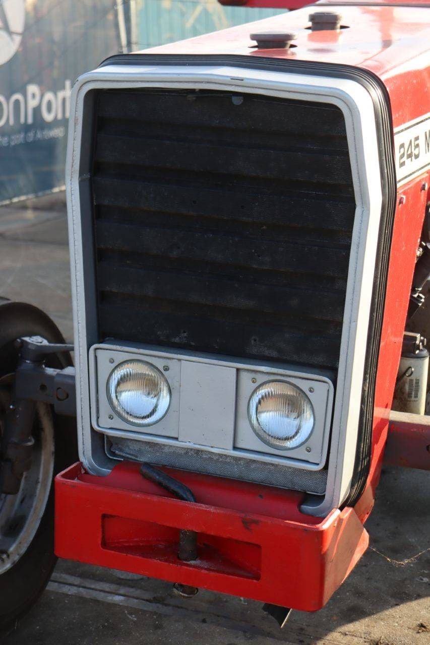 Traktor van het type Massey Ferguson 245, Gebrauchtmaschine in Antwerpen (Foto 11)