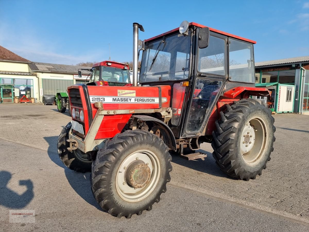 Traktor des Typs Massey Ferguson 253-4, Gebrauchtmaschine in Tarsdorf (Bild 10)