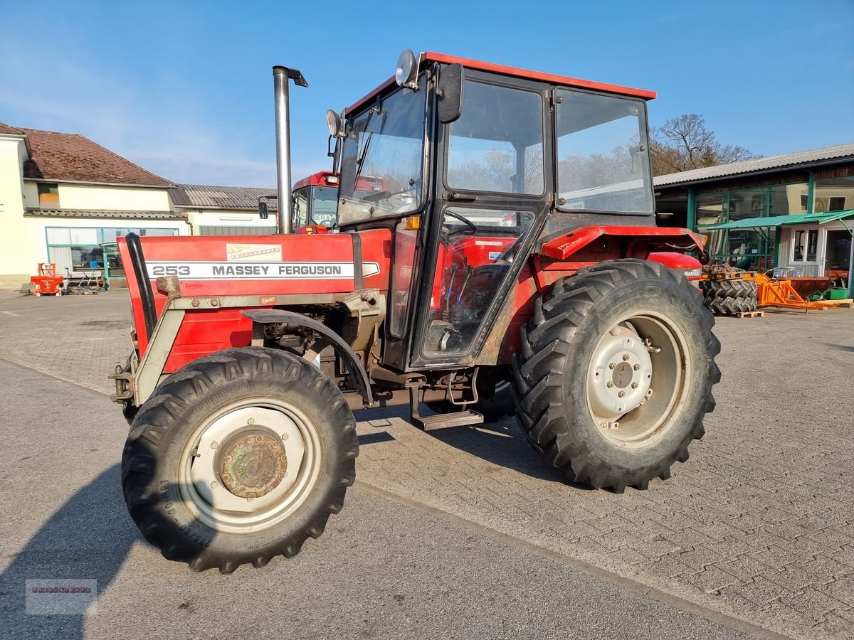 Traktor des Typs Massey Ferguson 253-4, Gebrauchtmaschine in Tarsdorf (Bild 11)