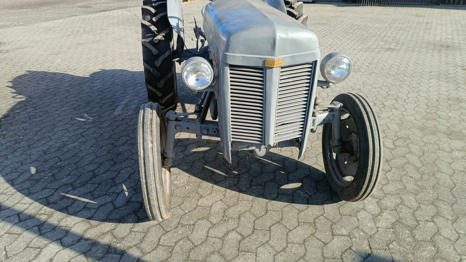 Traktor a típus Massey Ferguson 26 grå, Gebrauchtmaschine ekkor: Egtved (Kép 3)