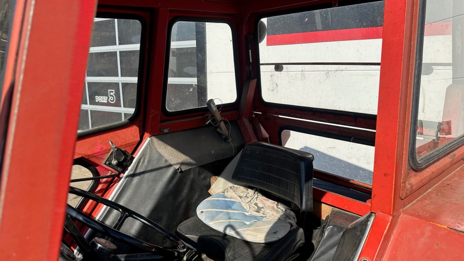 Traktor of the type Massey Ferguson 265, Gebrauchtmaschine in Dronninglund (Picture 5)