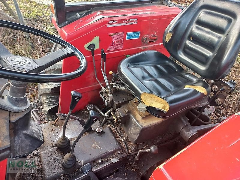 Traktor типа Massey Ferguson 273, Gebrauchtmaschine в Limburg (Фотография 8)