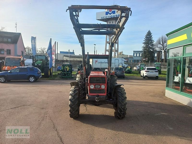 Traktor типа Massey Ferguson 273, Gebrauchtmaschine в Limburg (Фотография 3)