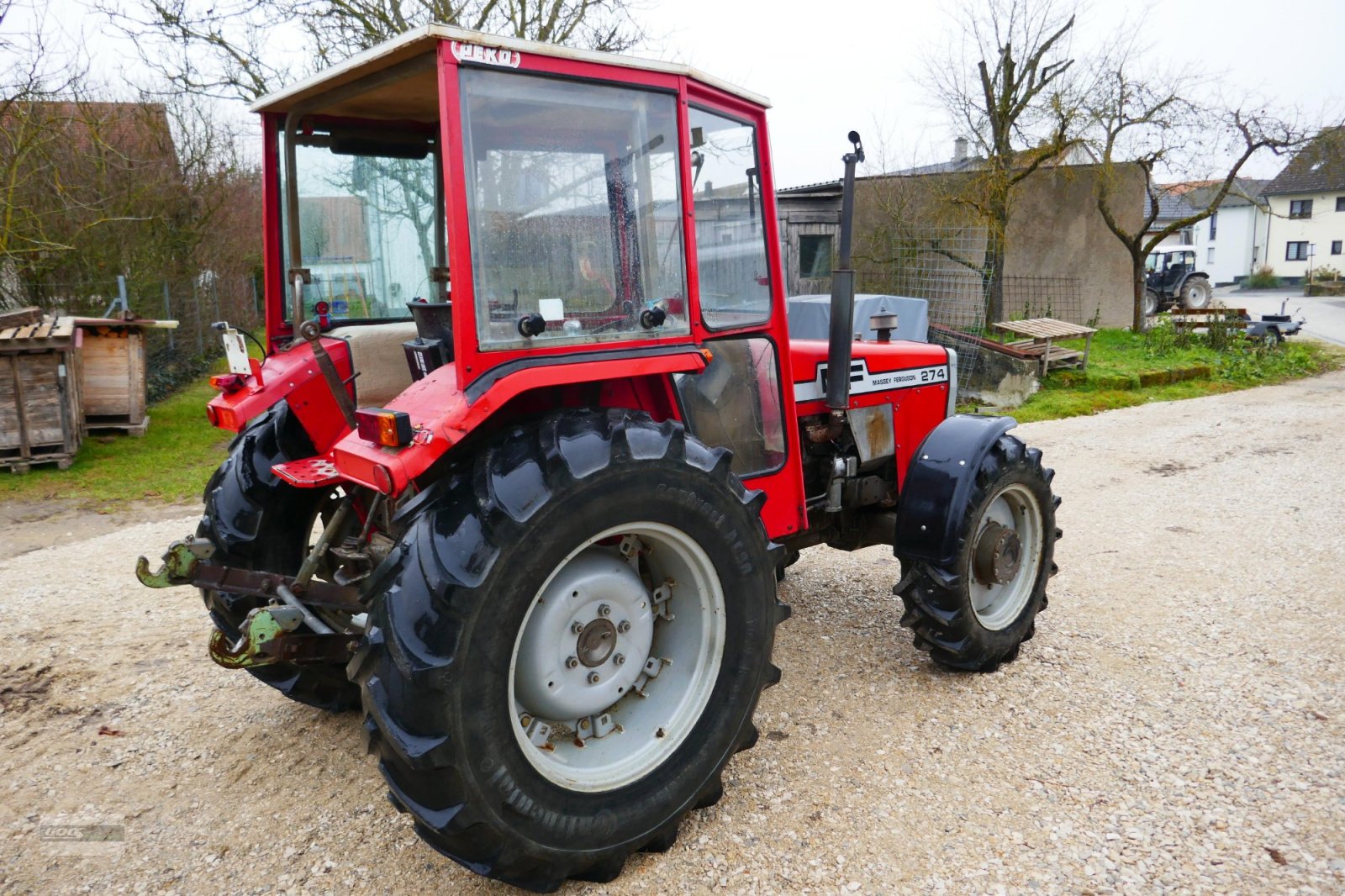 Traktor des Typs Massey Ferguson 274 Allr. Echt Guter Zustand. 3900 Std. Technisch OK!, Gebrauchtmaschine in Langenzenn (Bild 3)