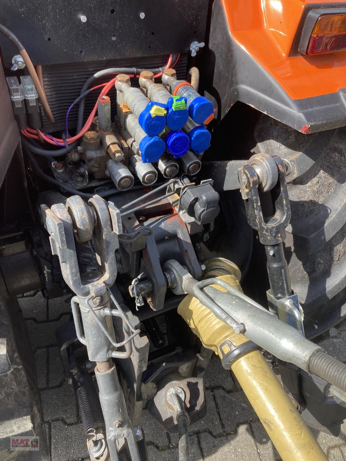 Traktor of the type Massey Ferguson 274 V, Gebrauchtmaschine in Waldkraiburg (Picture 5)