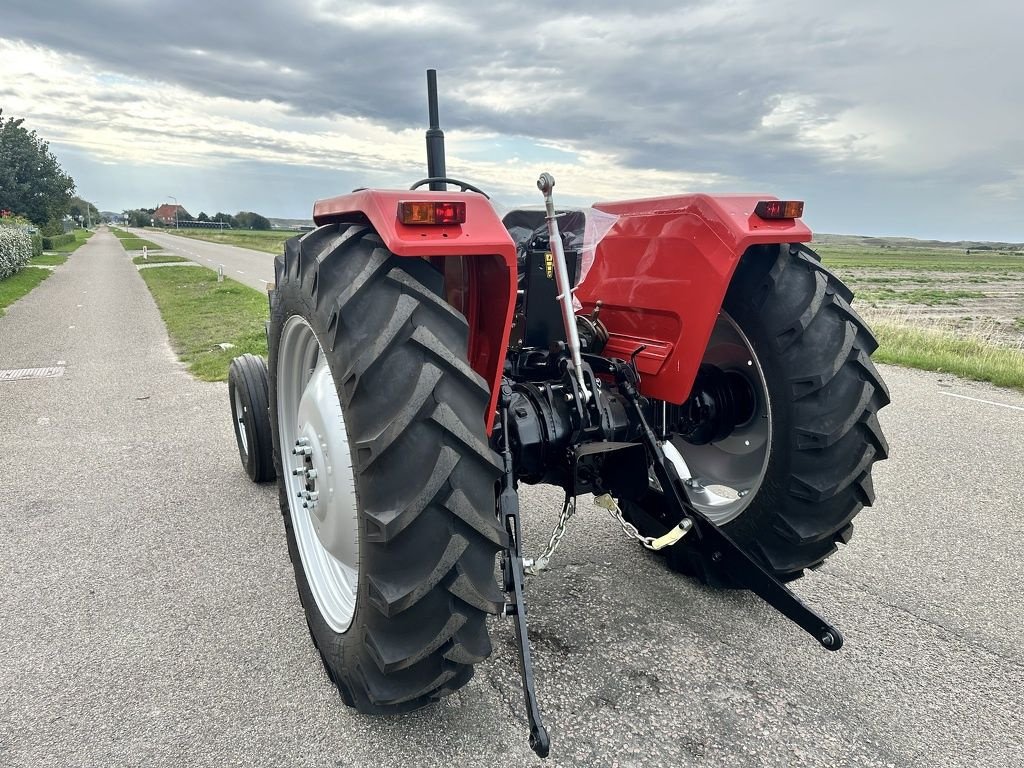 Traktor van het type Massey Ferguson 290, Neumaschine in Callantsoog (Foto 9)