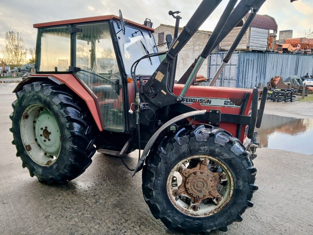 Traktor типа Massey Ferguson 293 + FL, Gebrauchtmaschine в Liebenwalde (Фотография 2)