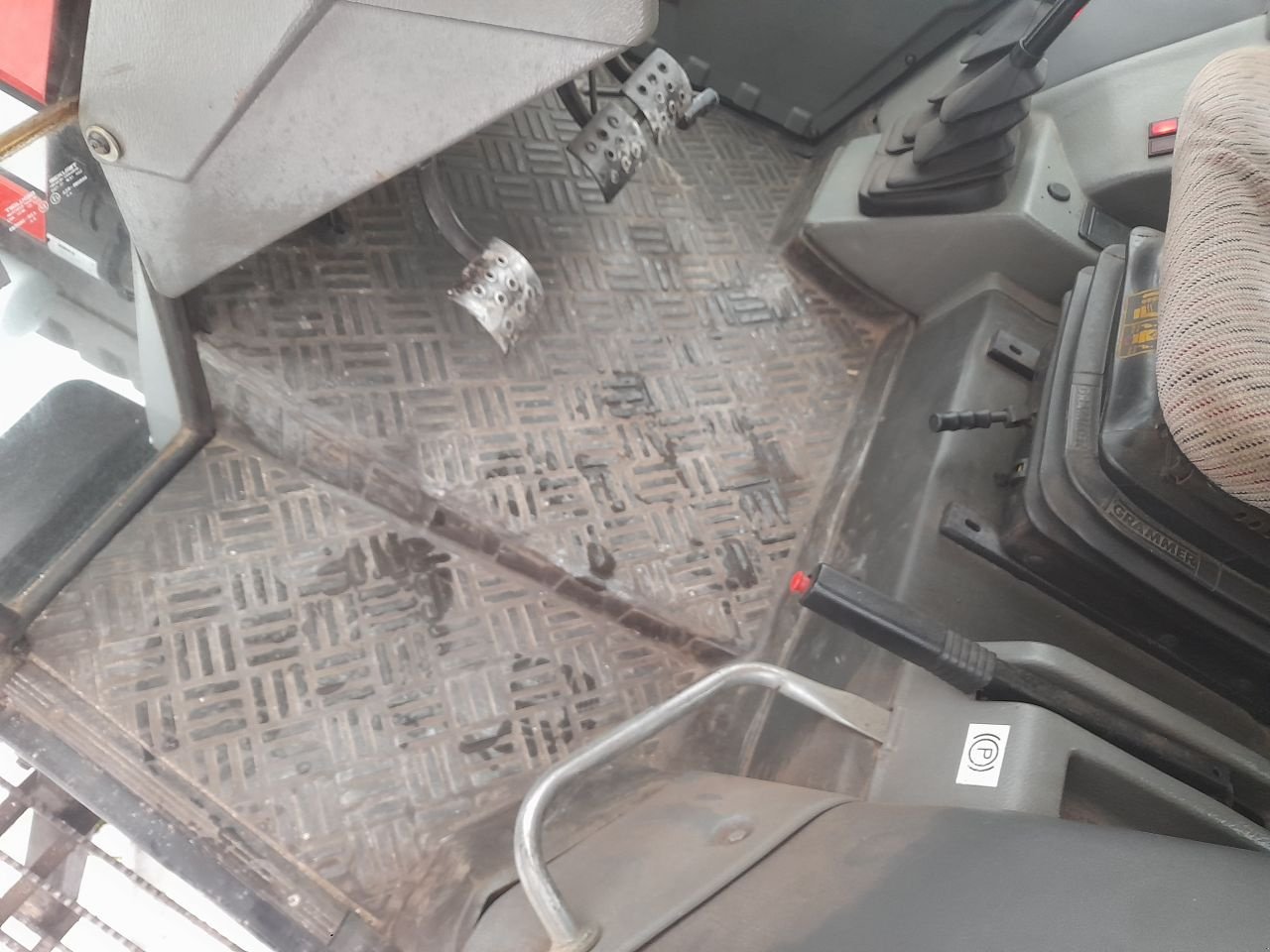 Traktor del tipo Massey Ferguson 3050E, Gebrauchtmaschine en Veenendaal (Imagen 11)