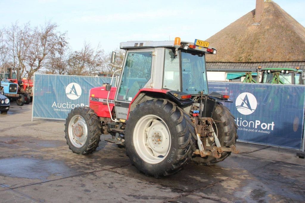 Traktor типа Massey Ferguson 3060, Gebrauchtmaschine в Antwerpen (Фотография 3)
