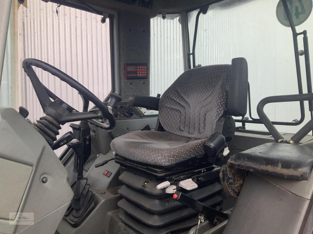 Traktor typu Massey Ferguson 3065, Gebrauchtmaschine v Pfreimd (Obrázek 4)