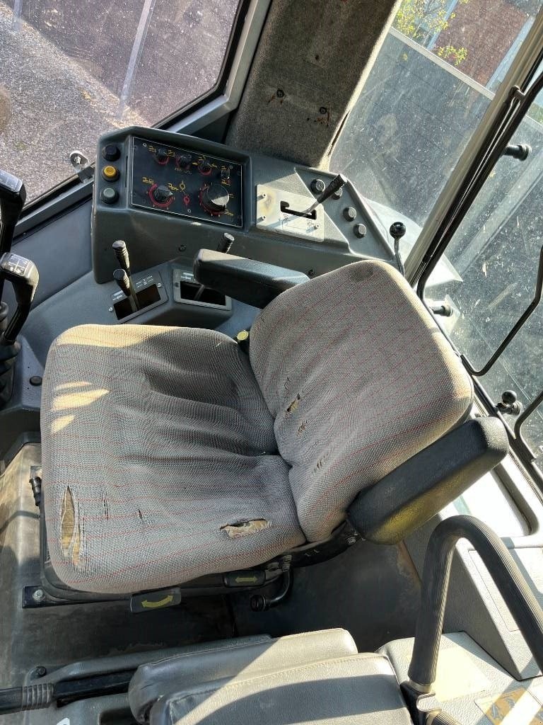 Traktor des Typs Massey Ferguson 3070, Gebrauchtmaschine in Mern (Bild 11)